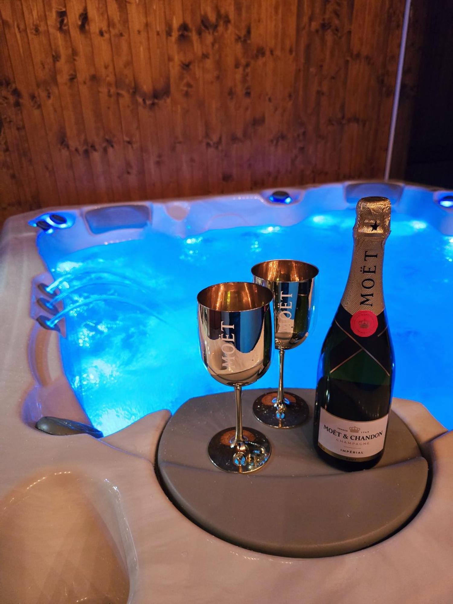 Vila Max - Whirlpool & Bazen & Sauna Velke Losiny Luaran gambar